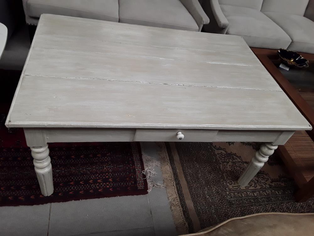 TABLE DE SALON PATINÉE  