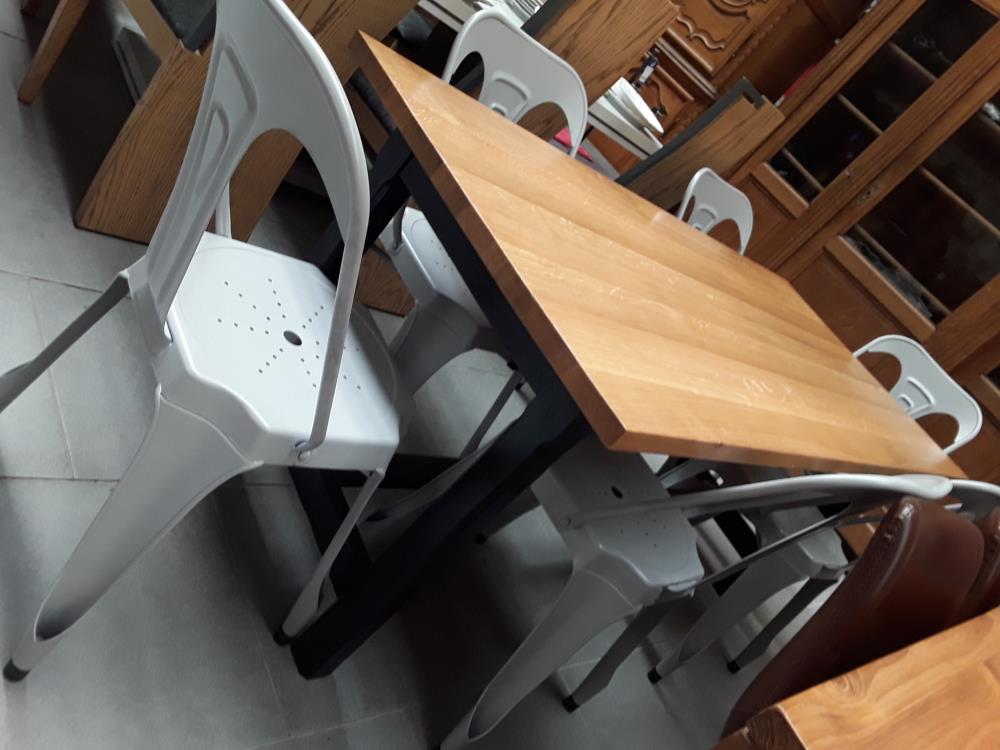 TABLE DE CUISINE PIED NOIR DECO INDUSTRIELLE 