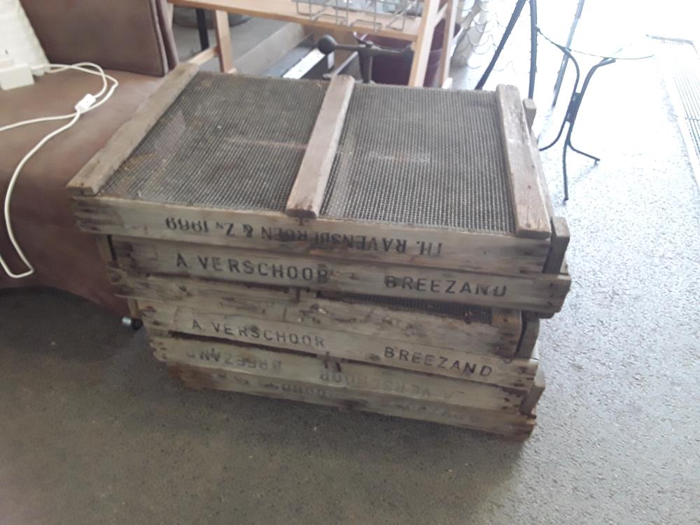 CAISSE STOCKAGE OIGNON FLEUR 