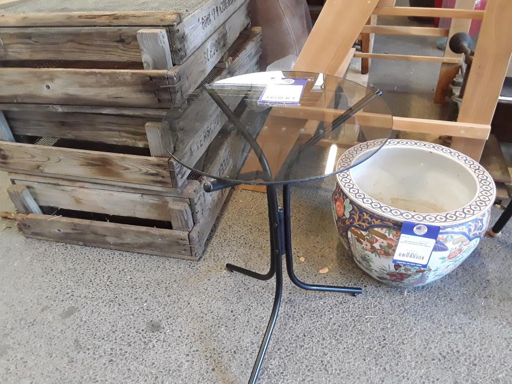 TABLE RONDE EN VERRE 