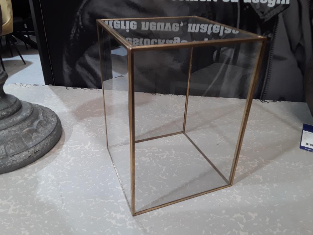 VITRINE LAITON 