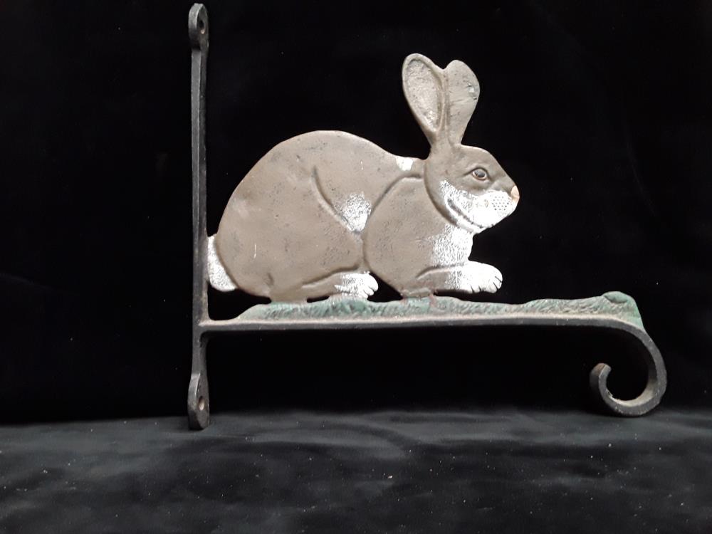 LAPIN DÉCO ABRIT DE JARDIN OU CHALET 