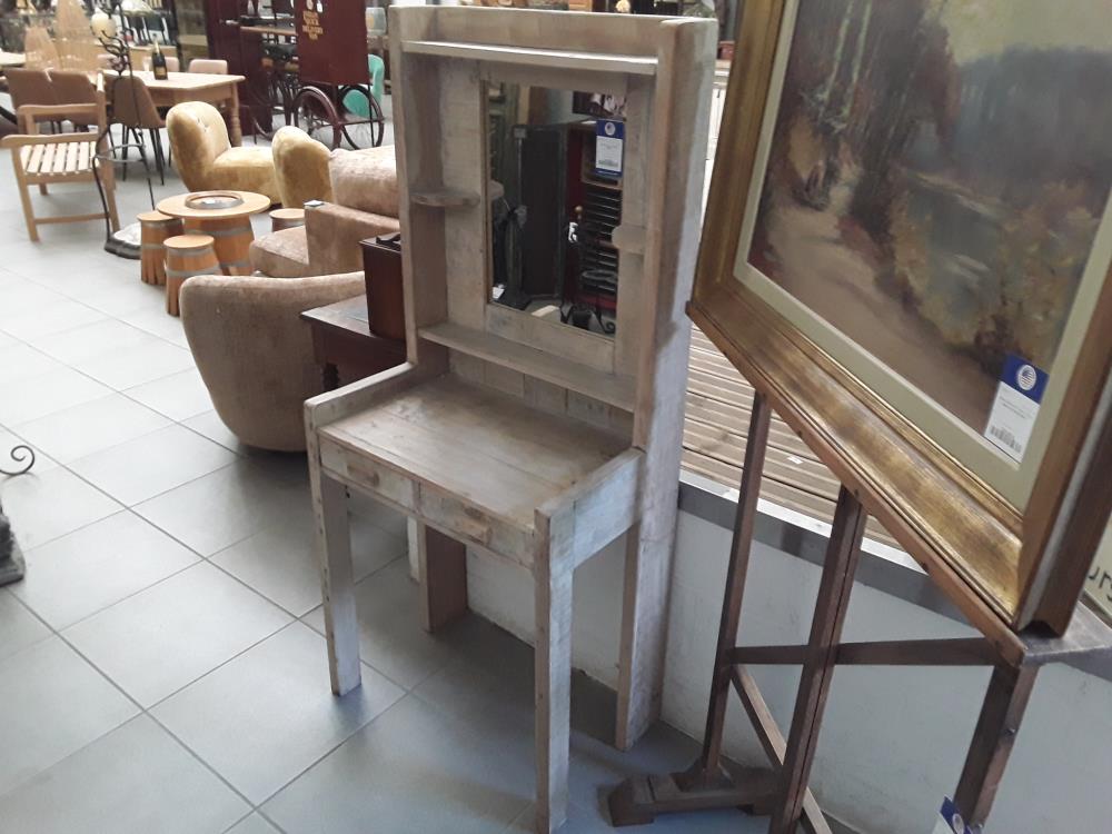 COIFFEUSE BOIS MASSIF ÉRODÉ 