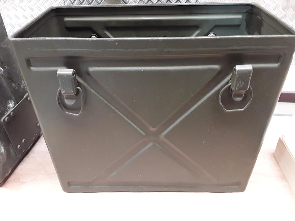 BAC POUR BATTERIE RADIO BC1000
