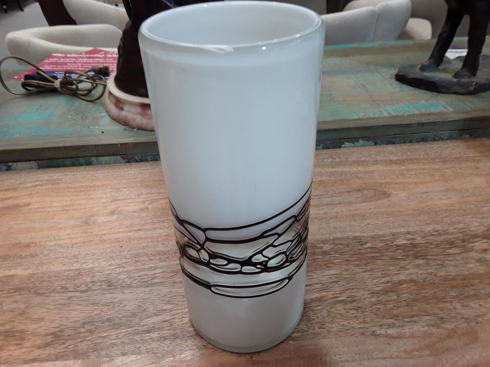 VASE MODERNE PATE DE VERRE 