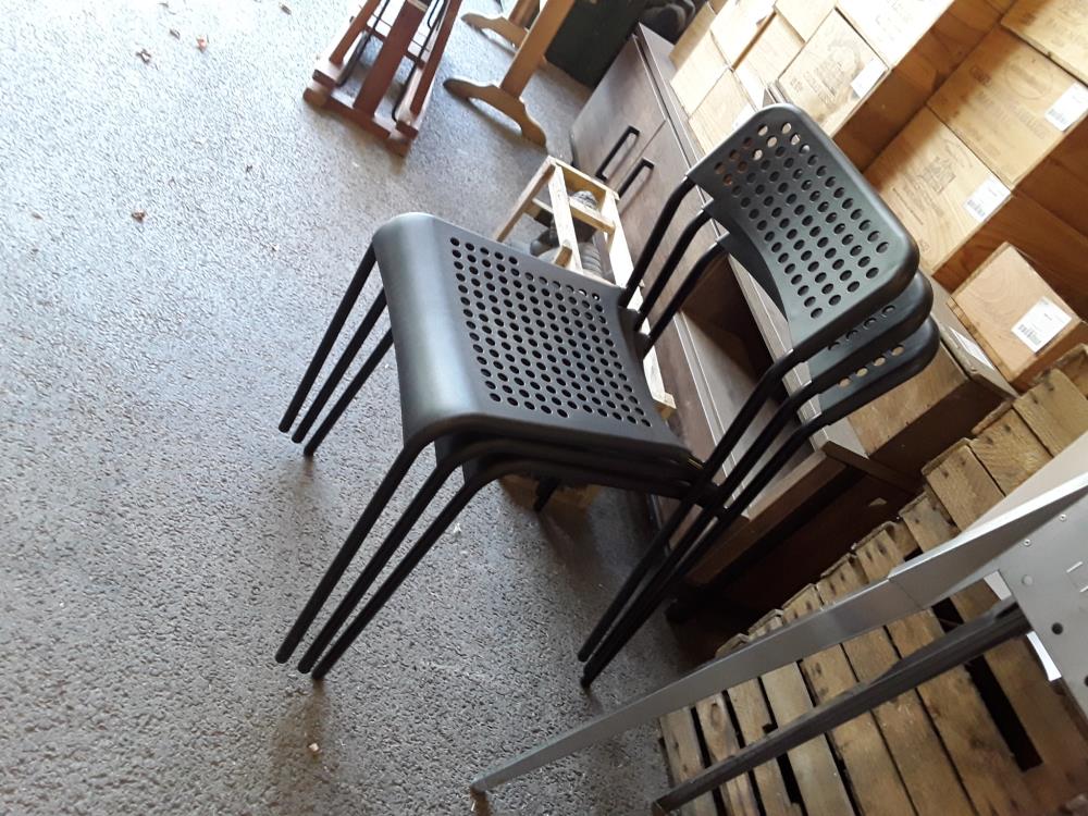 SERIE DE 3 CHAISES NOIR 