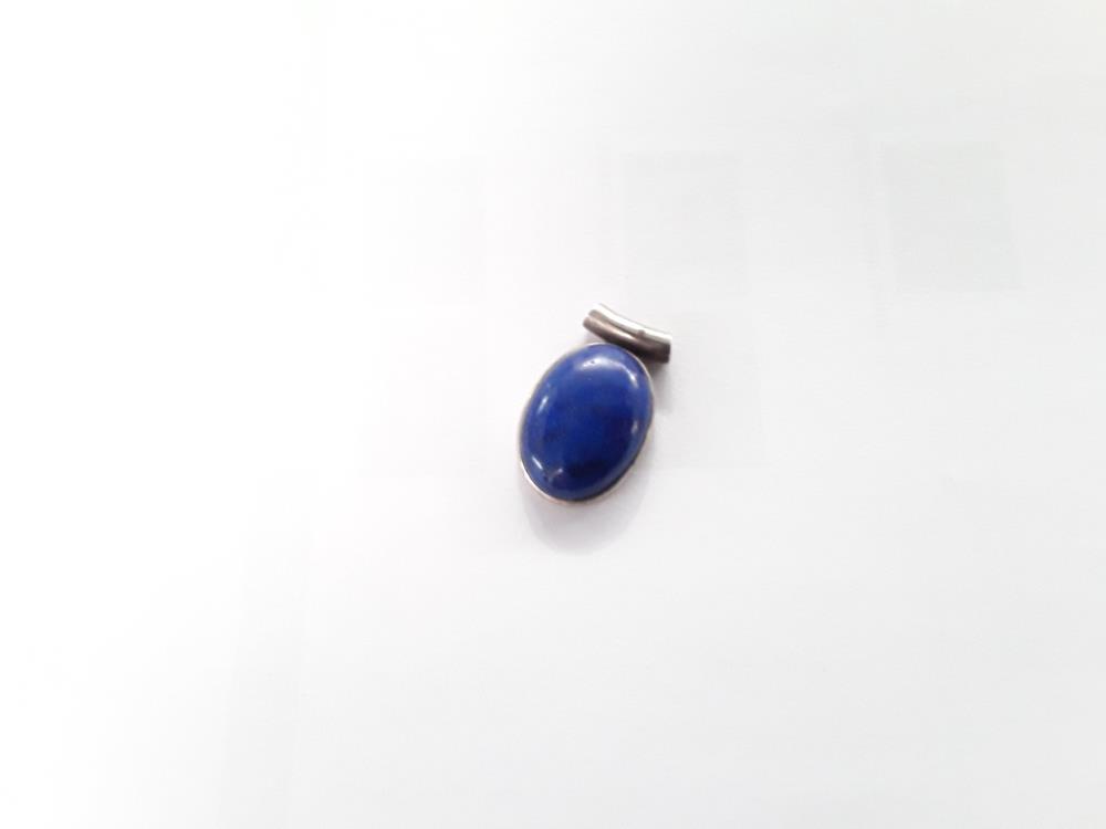 PENDENTIF LAPIS LAZULI SERTI DANS ARGENT