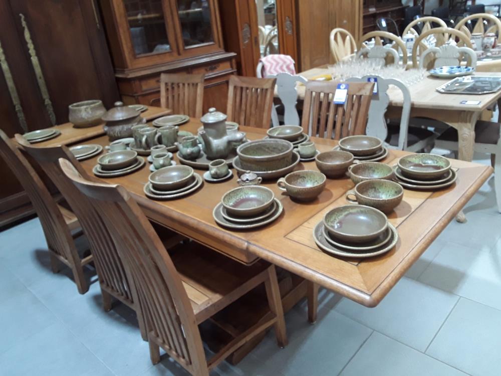 TABLE EN CHENE AVEC ALLONGES 