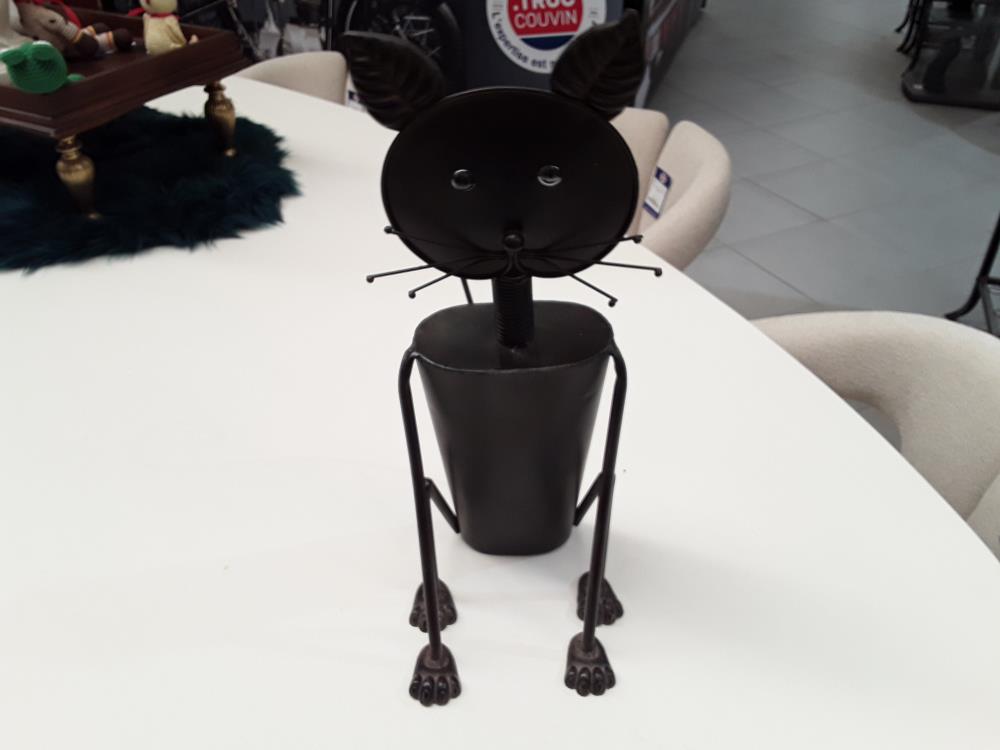CHAT MÉTAL NOIR 