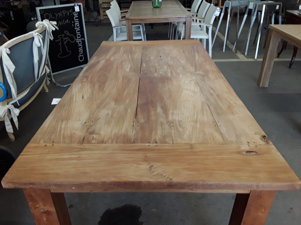 TABLE EN TECK MASSIF  CHEVILLÉE 1M80/1M
