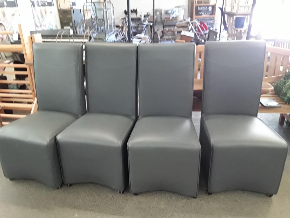 SERIE DE 4 CHAISES GRISES MODERNE SUR ROULETTES 