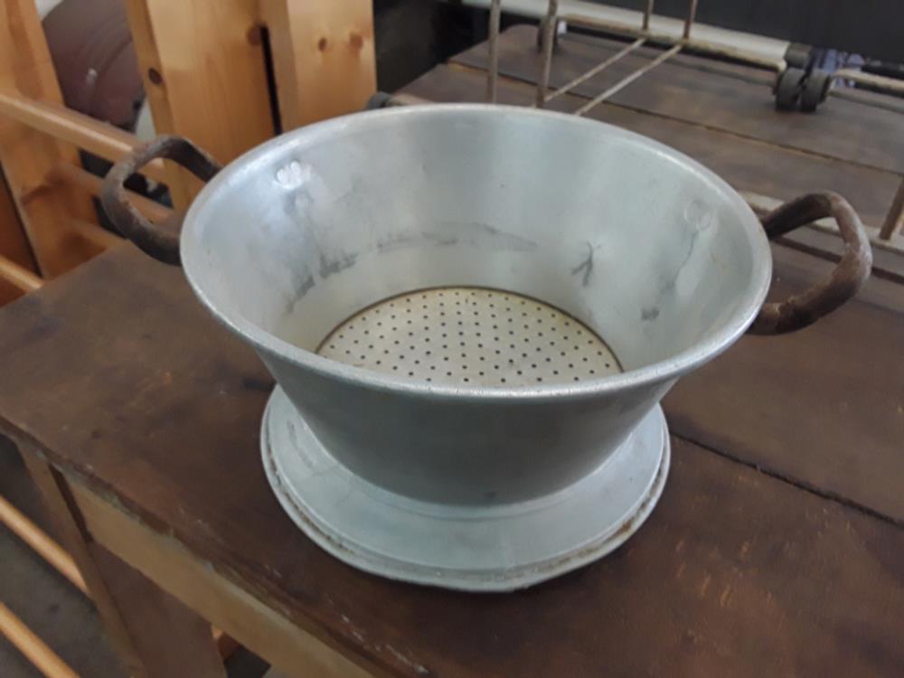 PASSOIRE DECO VINTAGE 