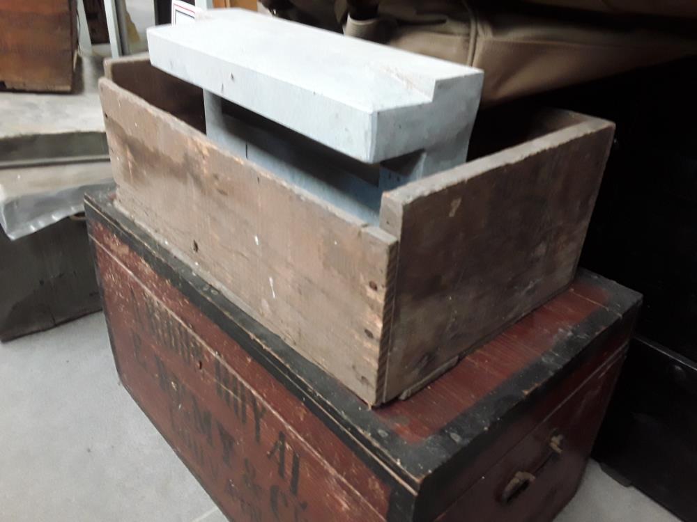 CAISSE EN BOIS 