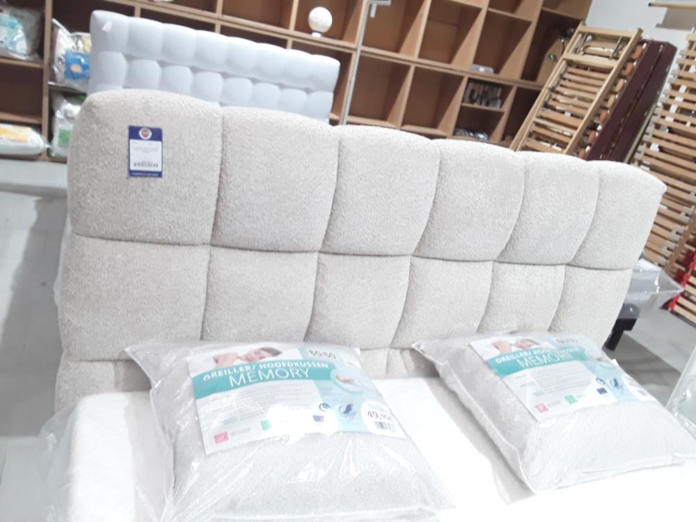 LIT GRAND HOTEL 5 ETOILES AVEC SOMMIER TAPISSIER DESIGN 