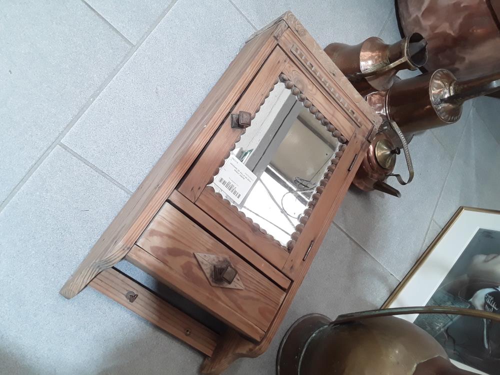 ARMOIRE DE SALLE DE BAIN DEBUT 20EME 