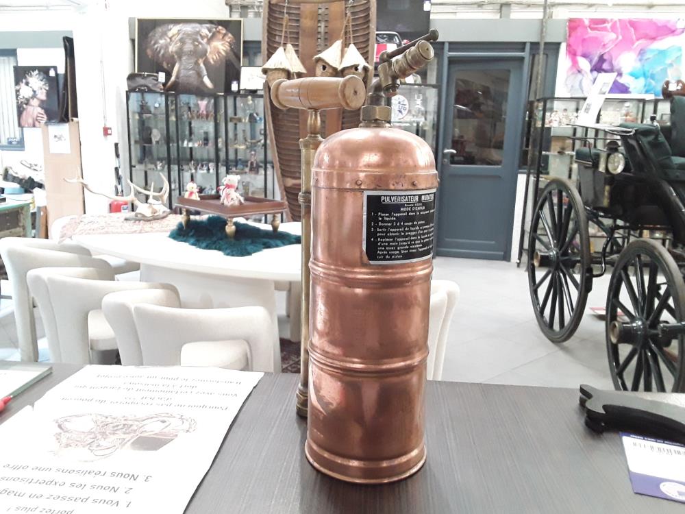 PULVERISATEUR ANCIEN EN CUIVRE