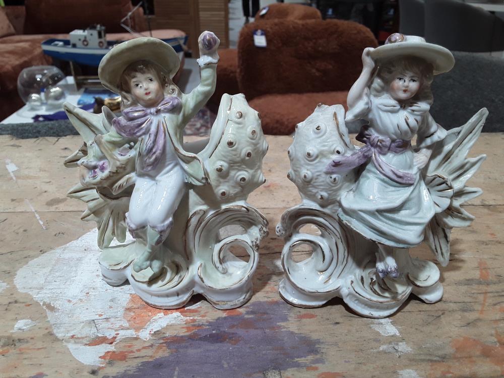COUPLE PORCELAINE ENFANT 