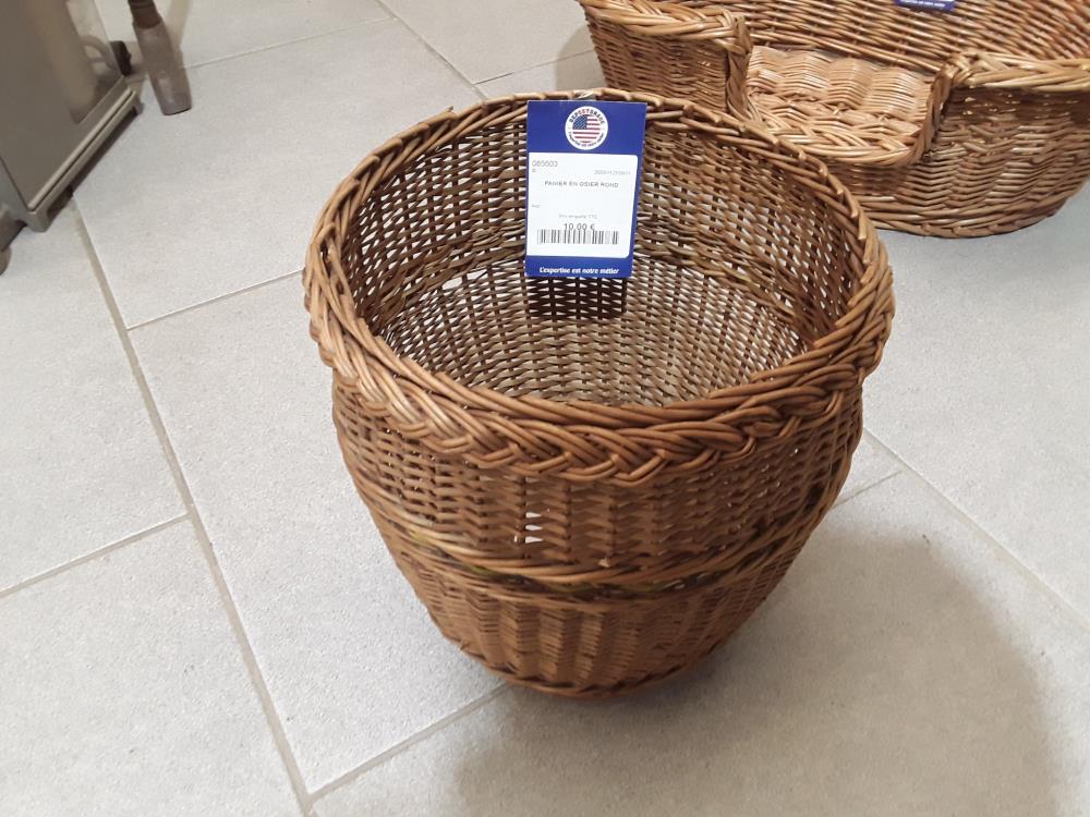 PANIER EN OSIER ROND 