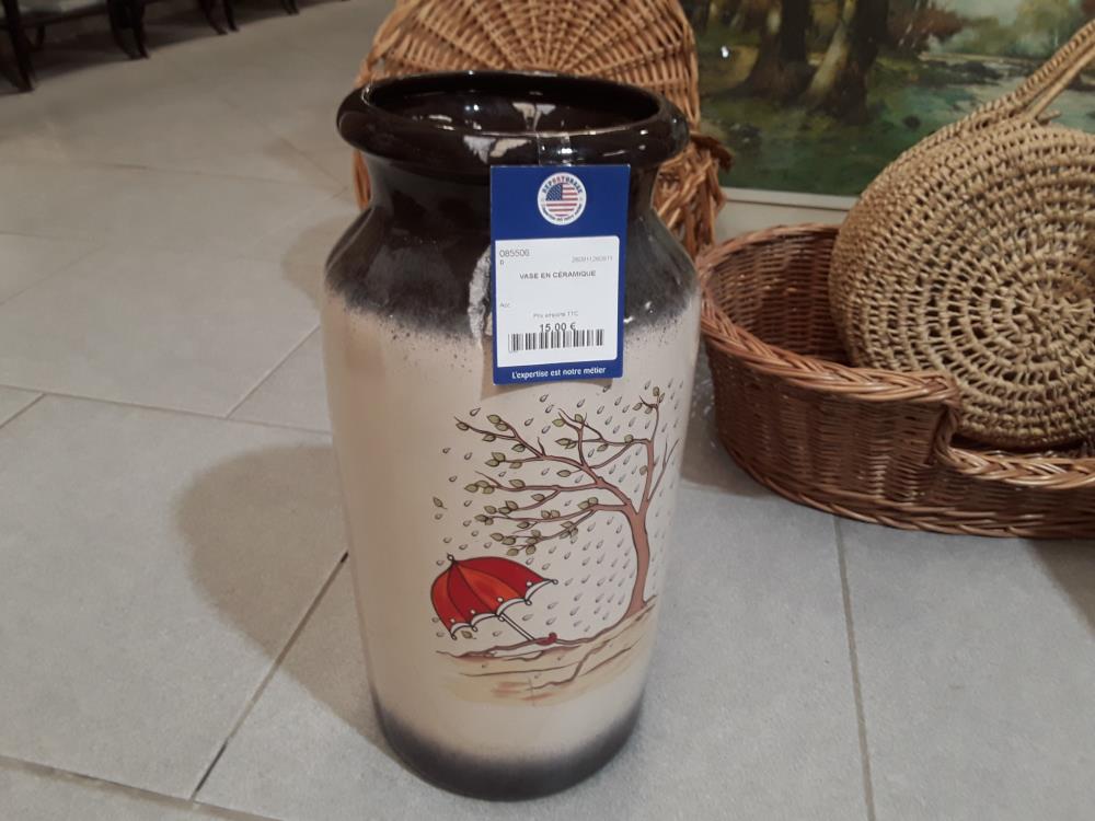 VASE EN CÉRAMIQUE 