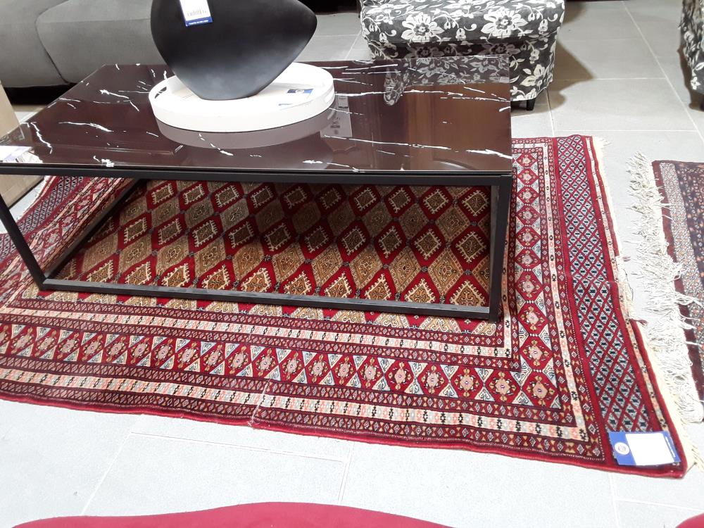 TAPIS TISSÉ MAIN 