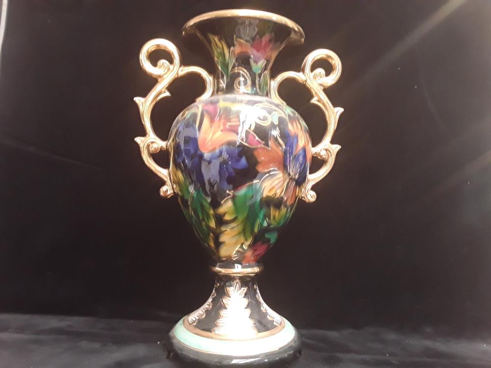 VASE H. BEQUET G. M.