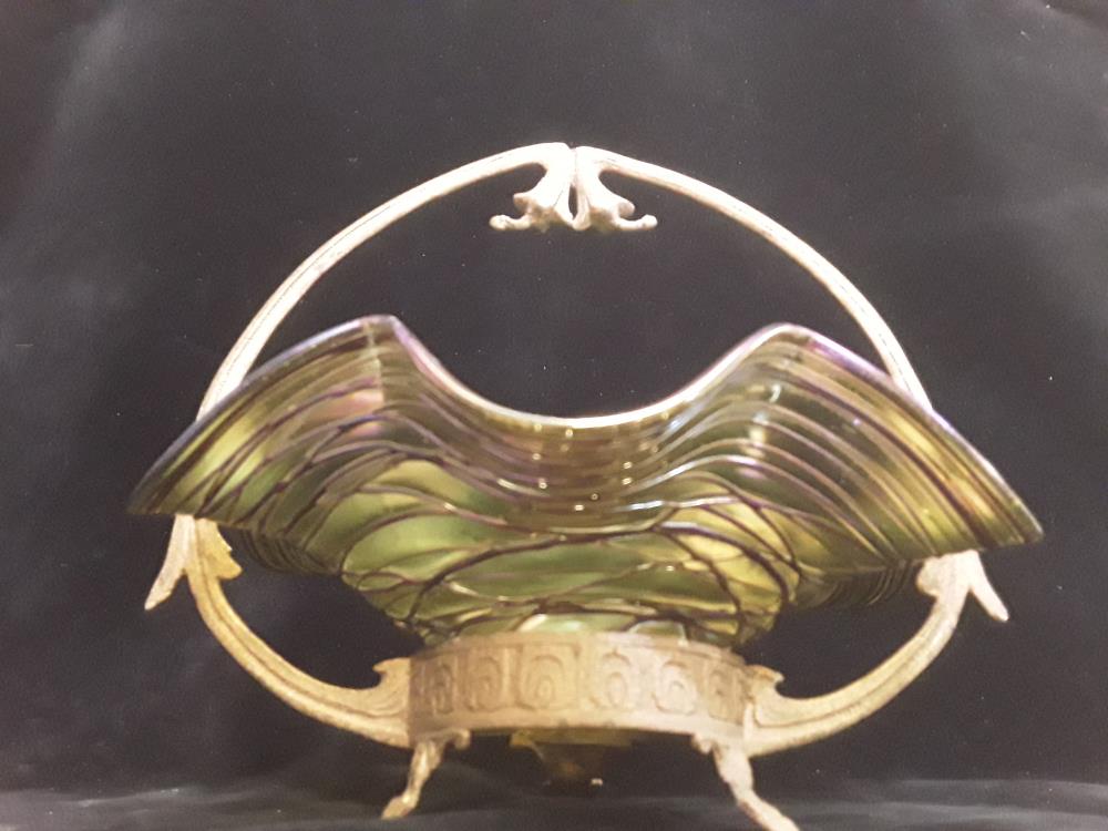 COUPE LOETZ 1848/1933 VERRE IRISÉ NACRÉ