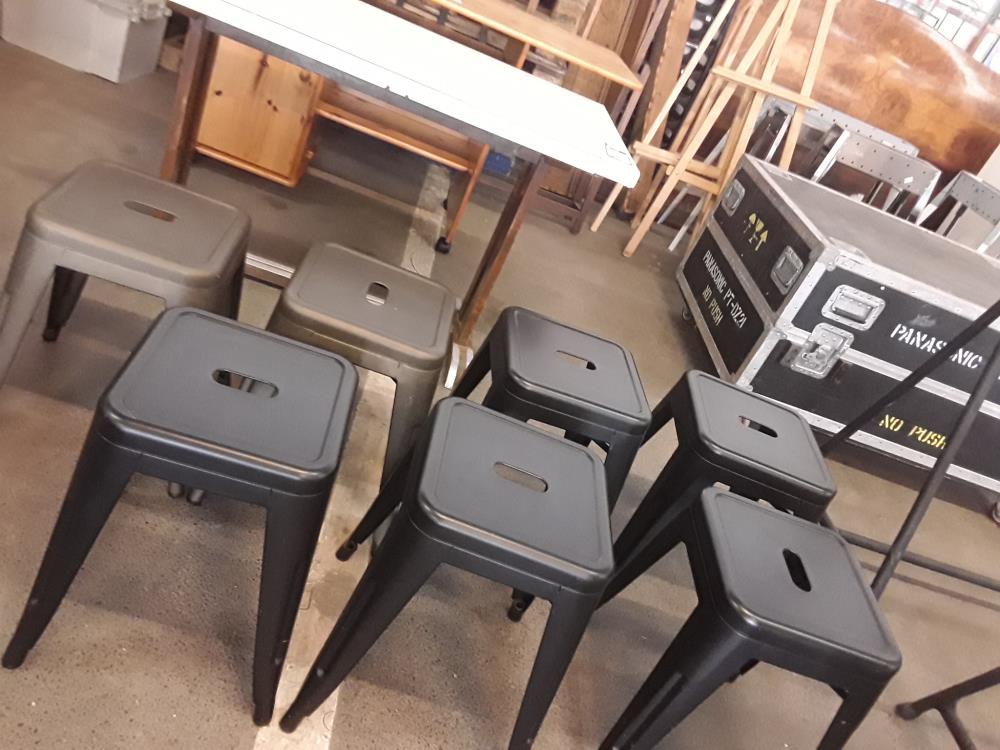 TABOURET MÉTAL 