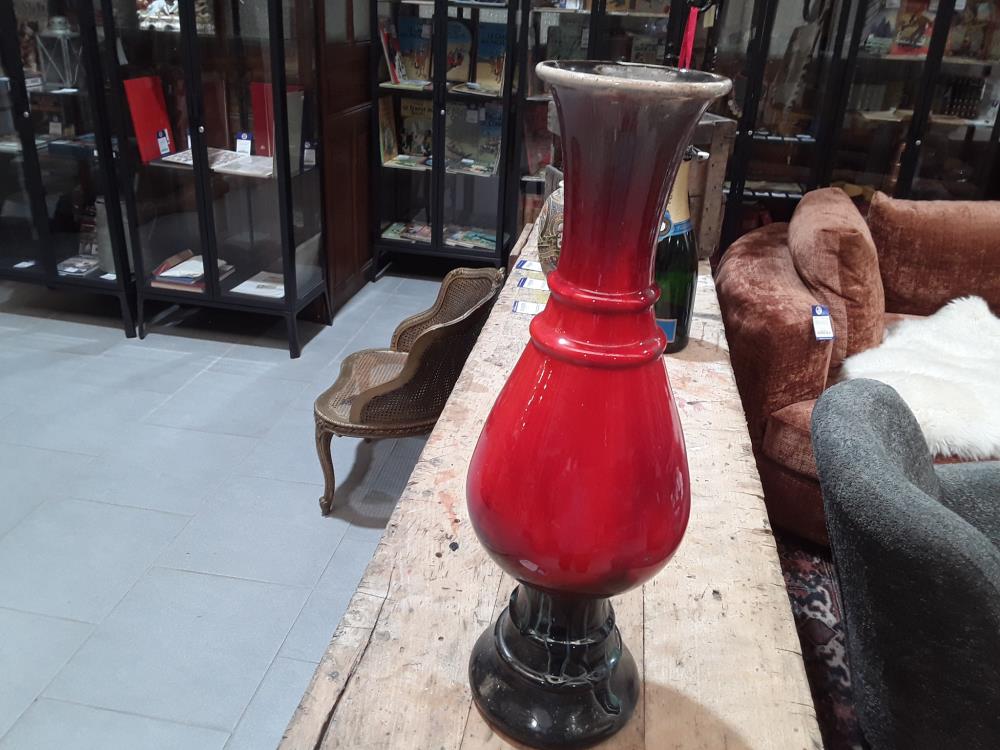 VASE CÉRAMIQUE ÉMAILLÉE ROUGE ANNÉE 70