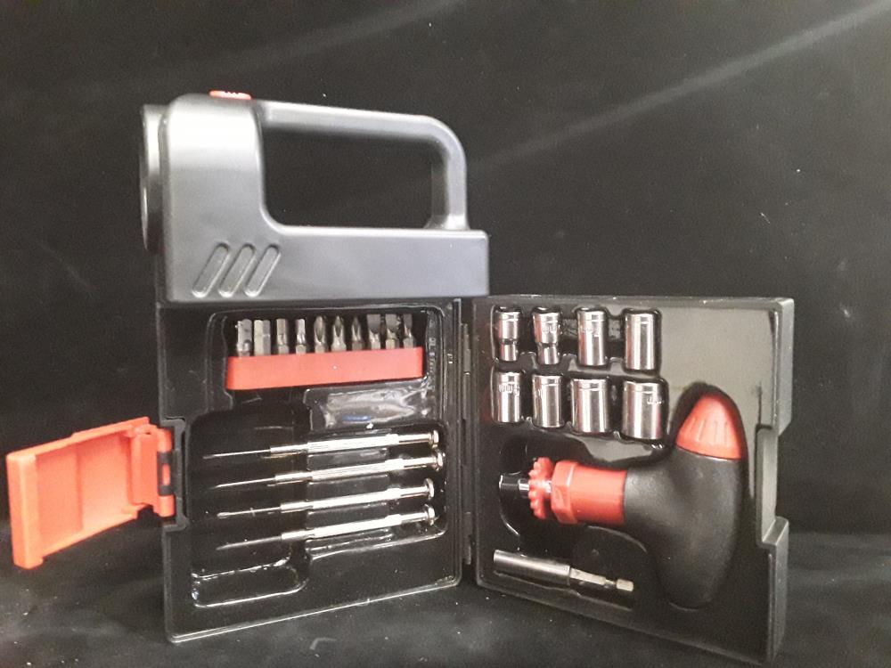 OUTILS LOT 