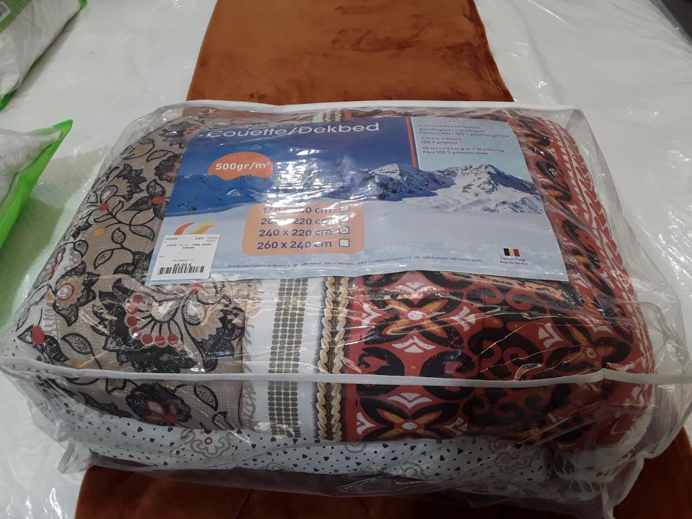 COUETTE IMPRIMÉE 400GR 240/220
