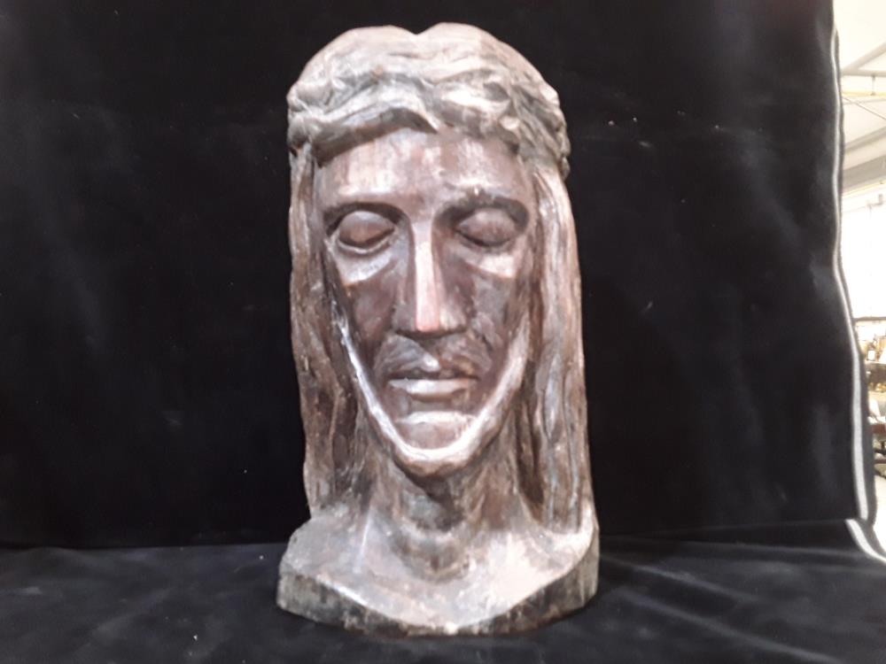 TÊTE CHRIST EN BOIS SCULPTÉ