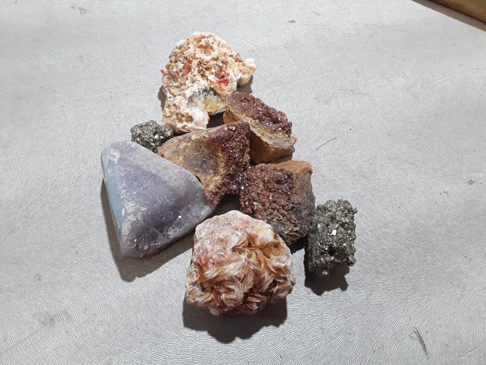 COLLECTION DE MINÉRAUX