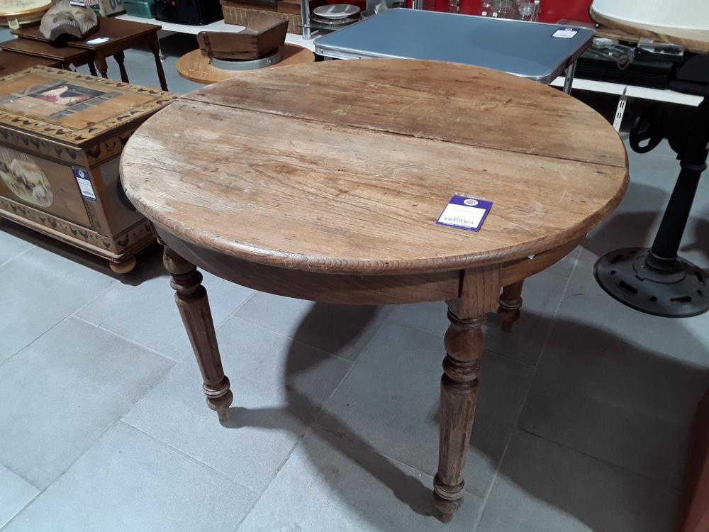 TABLE RONDE EN CHENE