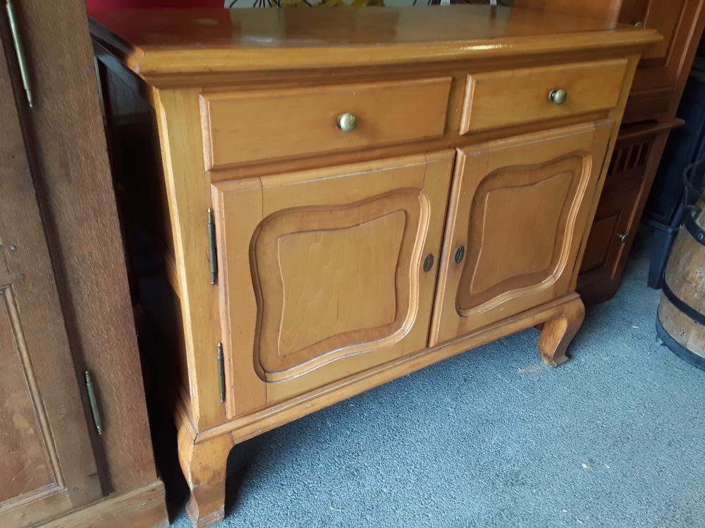 MEUBLE DRESSE EN HETRE DECO RETRO L117/H98/P54