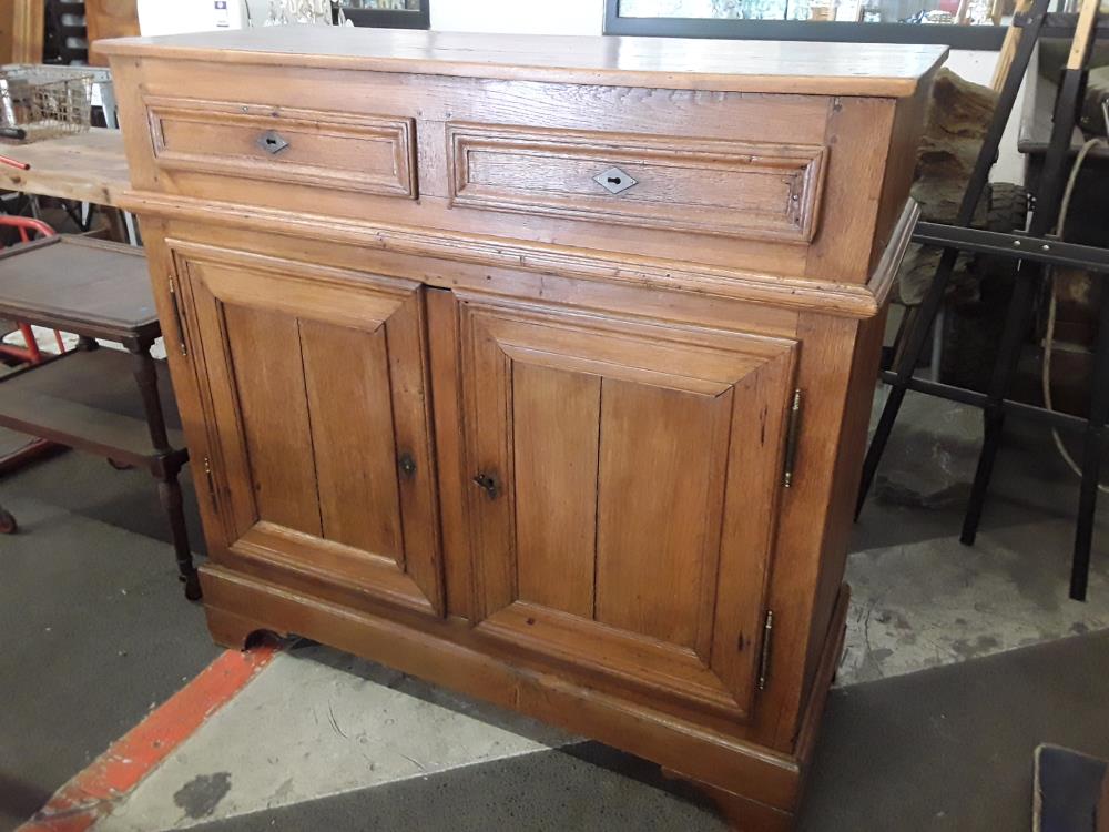 DRESSE EN CHENE 2 PORTES 2TIROIRS L123/P48/H120