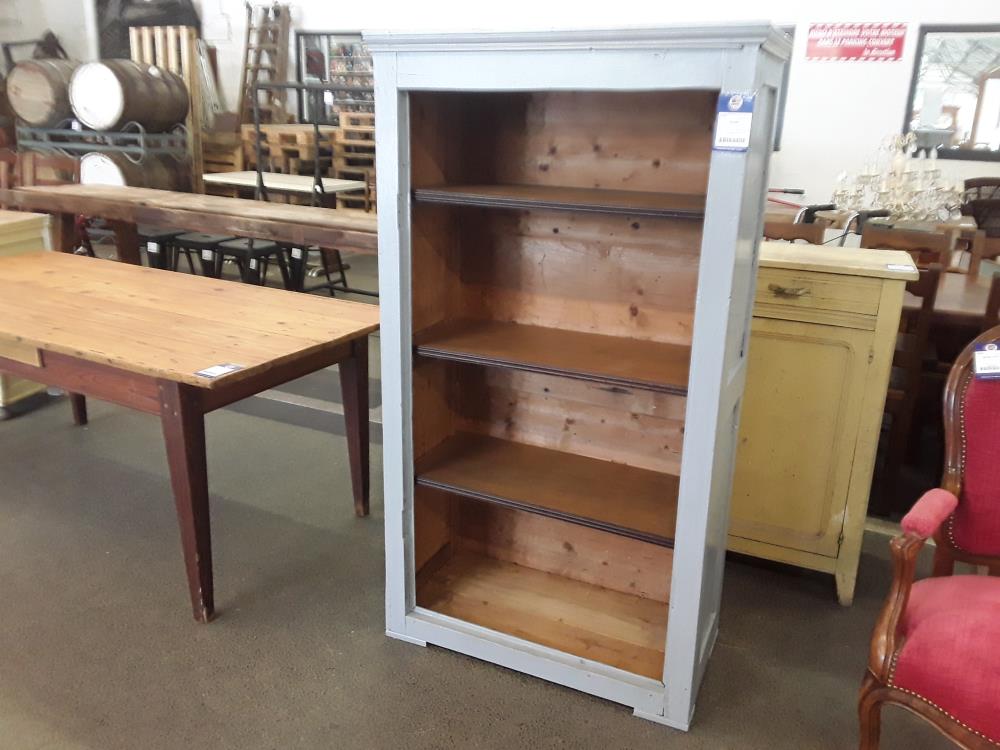 ETAGERE