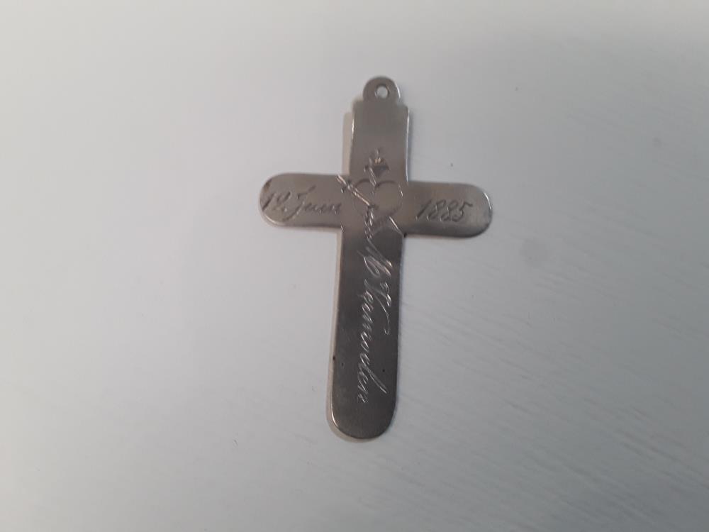 CROIX EN ARGENT SACRÉ COEUR 
