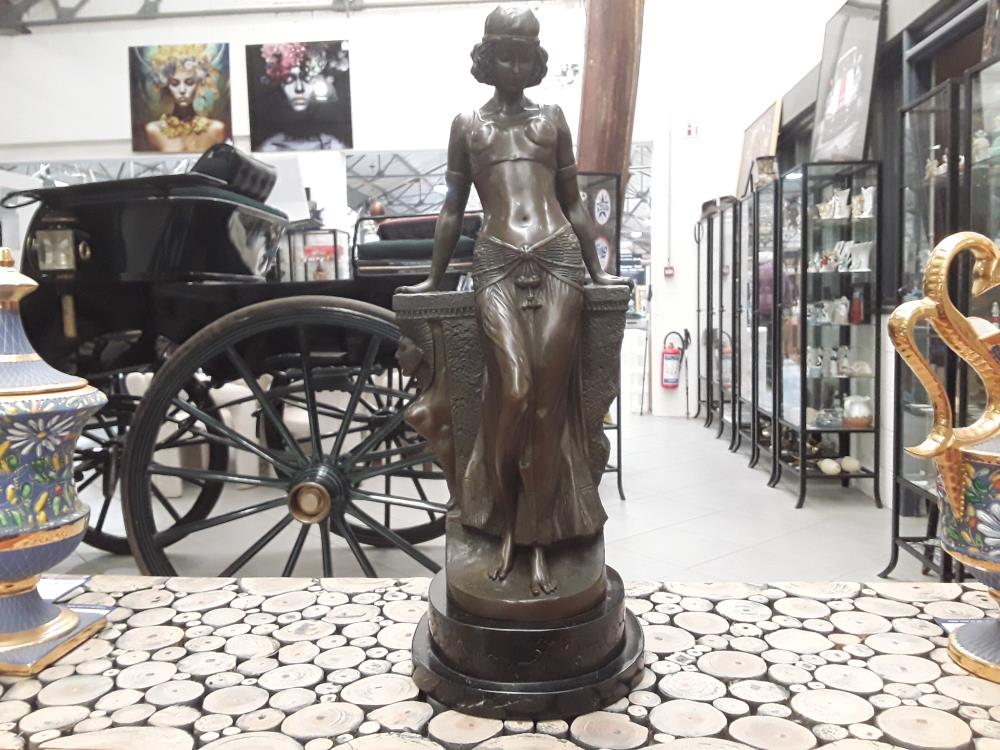 SCULPTURE EN BRONZE DE ST ART DECO DANSEUSE EGYPTIENNE 58CM 