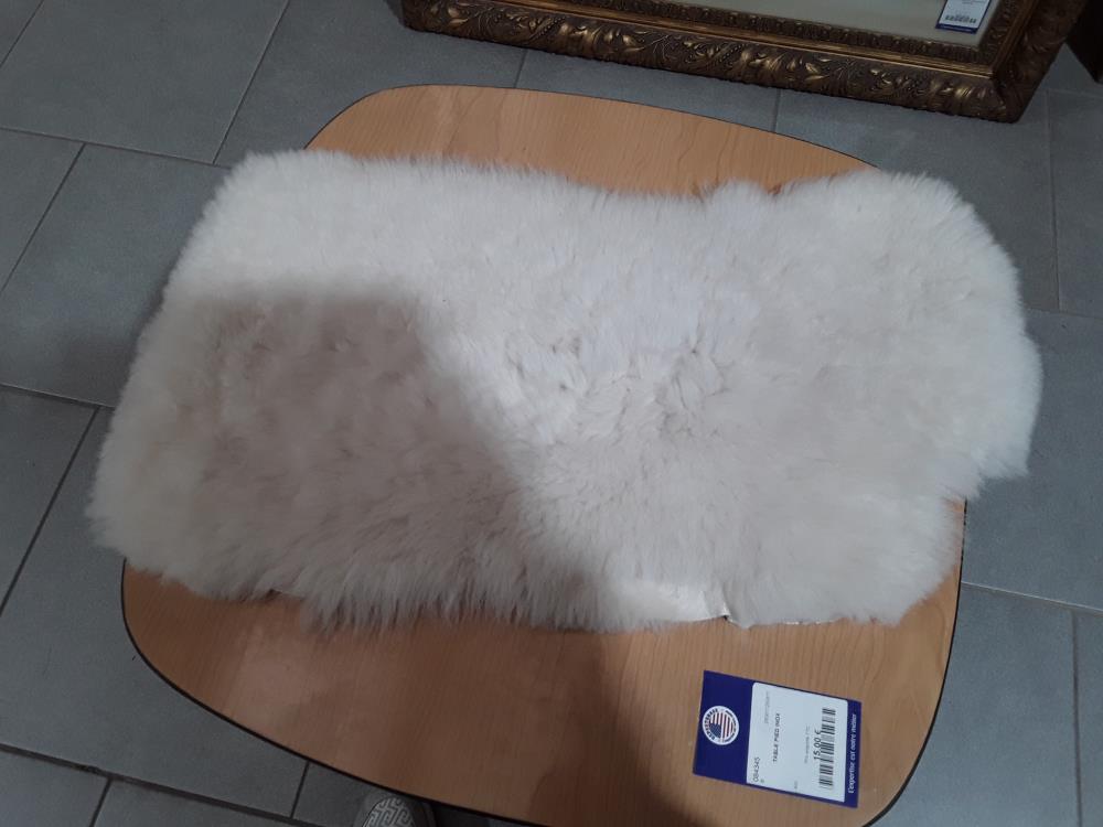 PEAU DE MOUTON