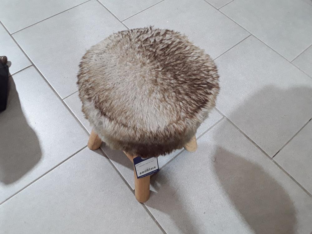 TABOURET BOIS ET PEAU