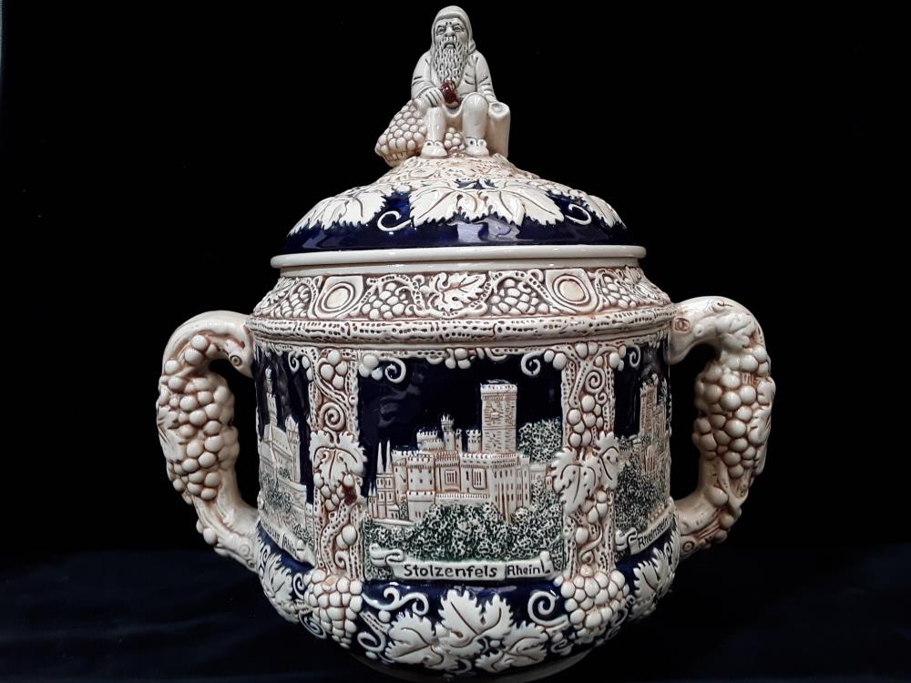 SOUPIERE À VIN CHAUD FAIENCE ALLEMANDE 