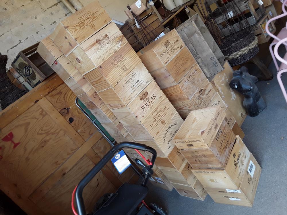 CAISSE À VIN 