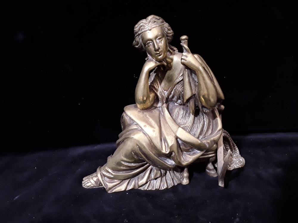 STATUE EN BRONZE AVEC ANCRE REPRÉSENTATION LASKARINA BOUBOULINA