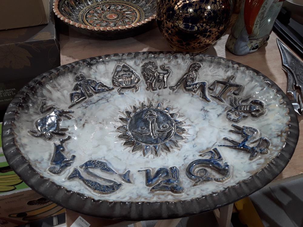 PLAT GRES GUÉRIN BOUFFIOUX SIGNES ASTROLOGIQUE 