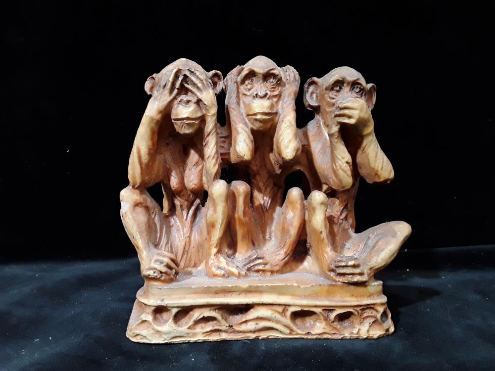 POSTURE LES 3 PETITS SINGES 
