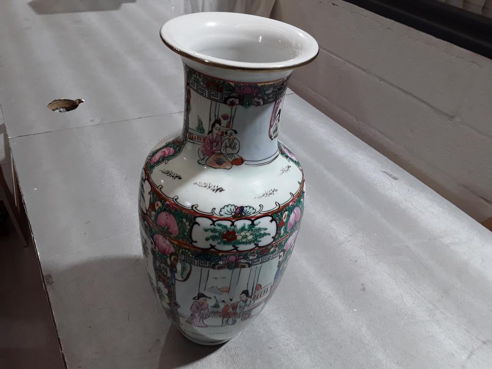 VASE CHINOIS PORCELAINE