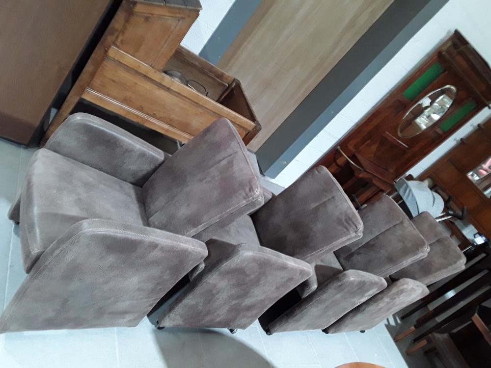 LOT DE 4 FAUTEUILS COULEUR CHOCOLAT 