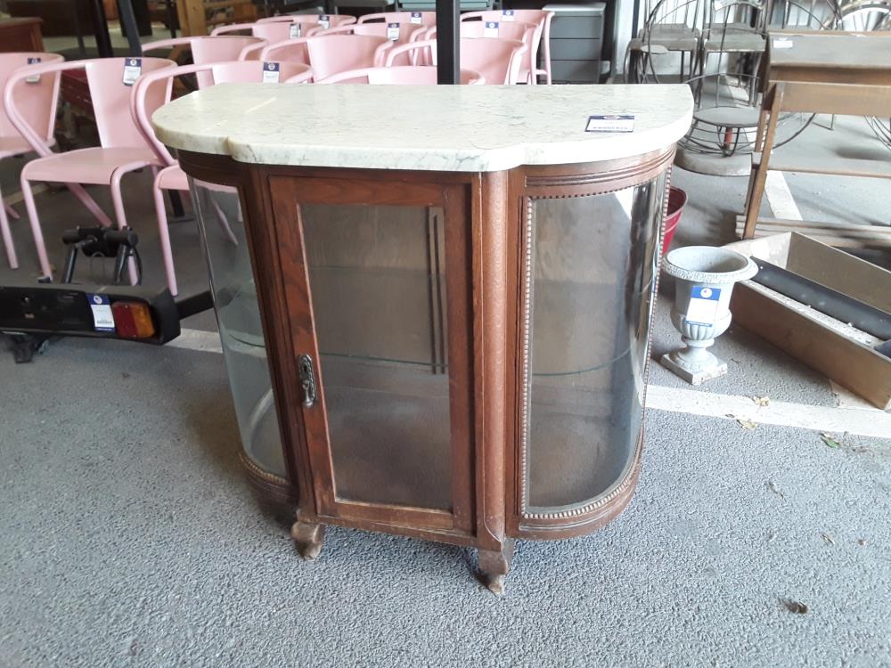 VITRINE BOMBÉE ARGENTIER ANNEE 20 