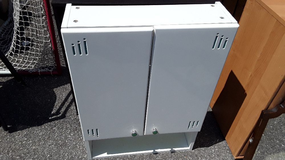 Armoire Pharmacie Salle Bains Toilettes 2 Portes Blanc Occasion Troc Annecy