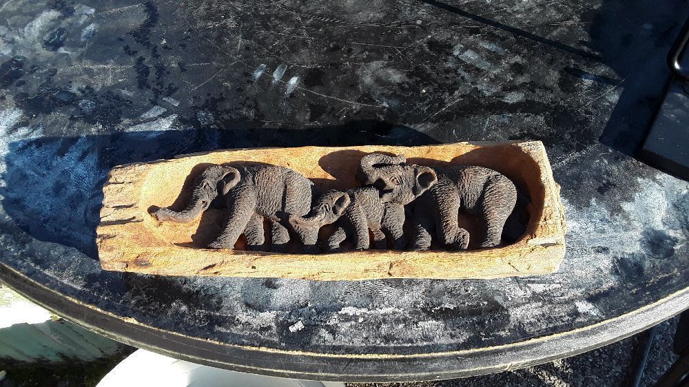 Objet Deco Murale Decor Reliefs Troupeaux D Elephants En Bois Occasion Troc Annecy